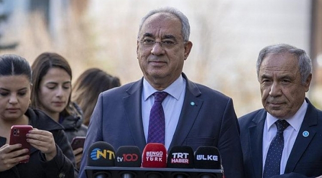 Önder Aksakal'dan istifa edenlere yönelik açıklama