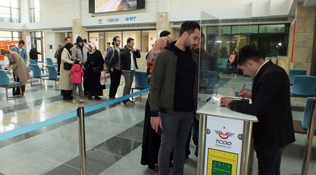 Yozgatlılar hızlı trene yoğun ilgi gösterdi