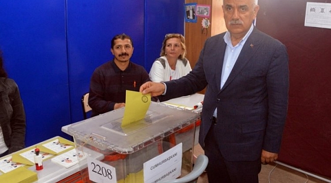 Bakan Kirişci, oyunu kullandı