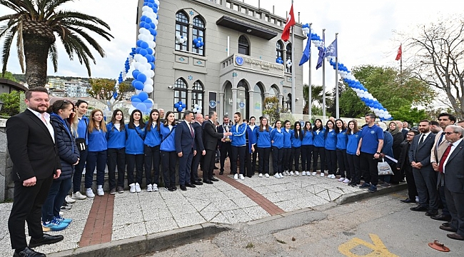 Büyükşehir'den Mudanya'da aile ve gençliğe büyük destek