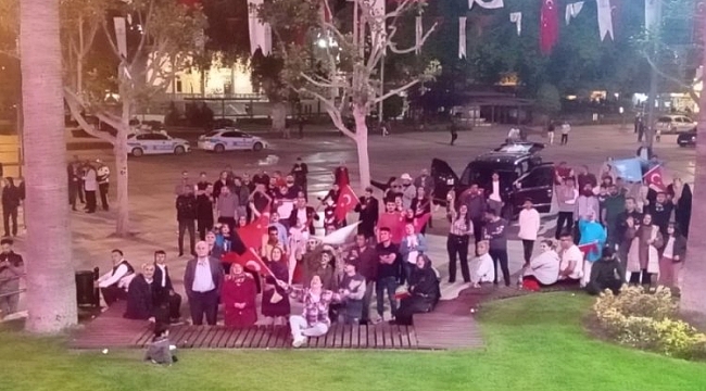 Denizli'de Cumhur İttifakı seçim sonucunu kutlandı