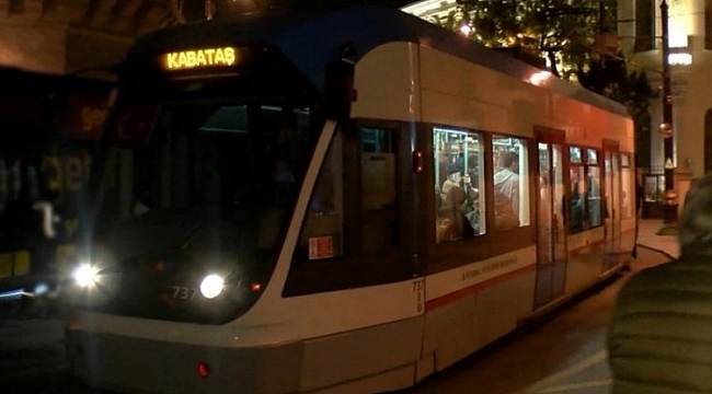 İstanbul'da tramvay raydan çıktı