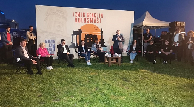 Varank ve Kasapoğlu İzmir'de gençlerle buluştu