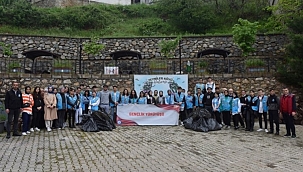 Yıldırım'da gençler 'doğa' için yürüdü