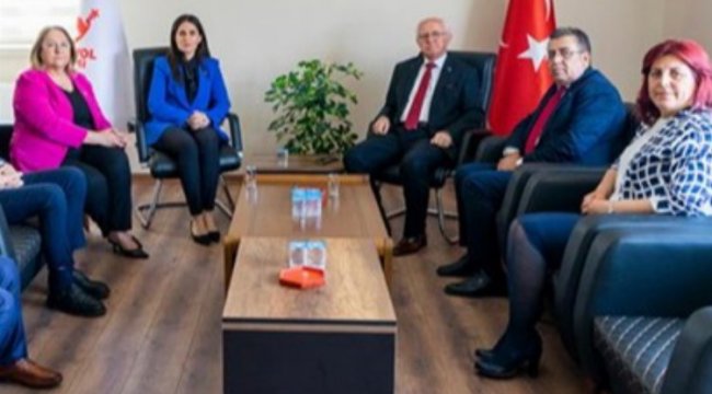 CHP'den 8 partiye bayram ziyareti