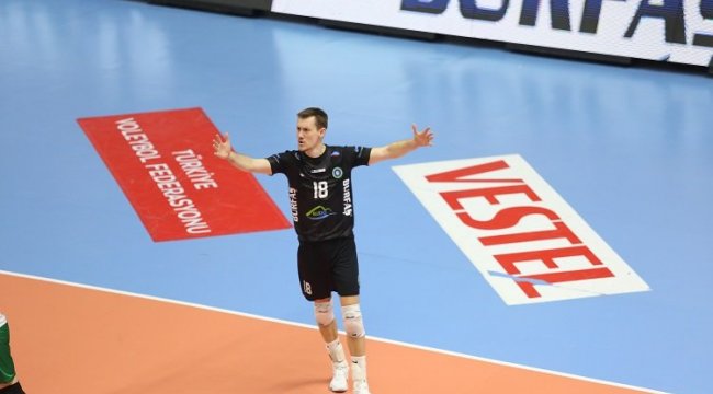 Dmitrii Bahov yuvada kaldı