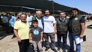 Esat Öztürk'ten kurban pazarına ziyaret