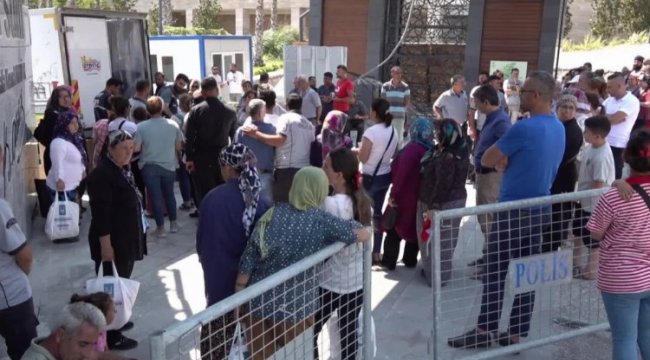 Hatay'dan ihtiyaç sahiplerine kurban eti