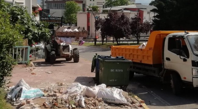 İki günde 2 bin tondan fazla çöp toplandı