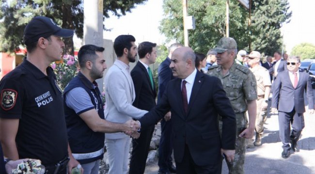 Mardin Valisi Demirtaş görevli personelin bayramını kutladı