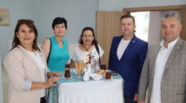 Marmaris'te seçim küskünleri barıştı
