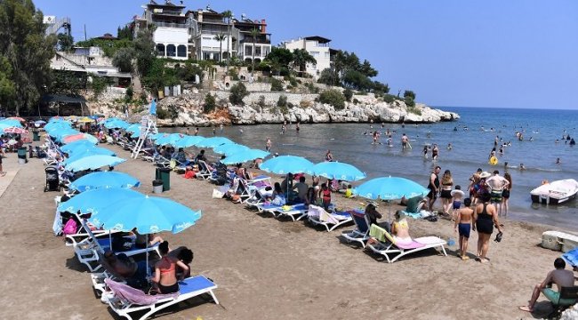 Mersin Büyükşehir plajları doldu taştı