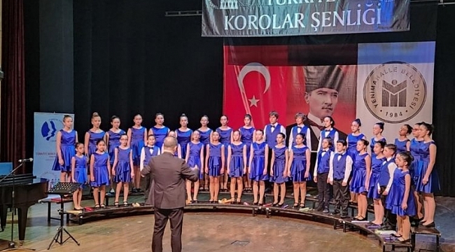 Nilüfer'in Çocuk ve Gençlik Koroları ödül aldı