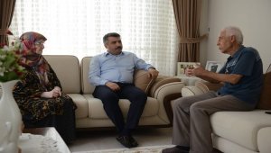 Oktay Yılmaz'dan şehit ailesine bayram ziyareti