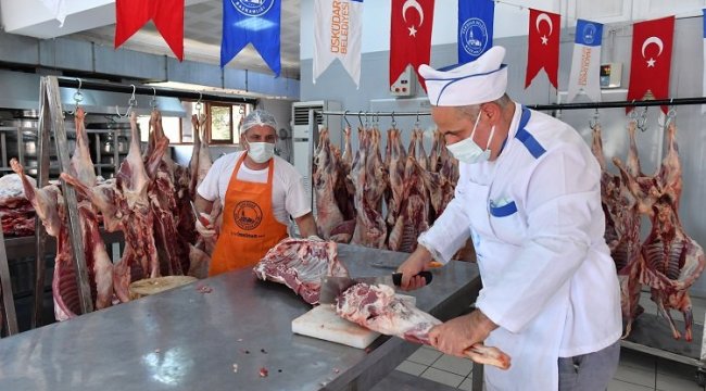 Üsküdar'da 50 ton kurban eti dağıtıldı