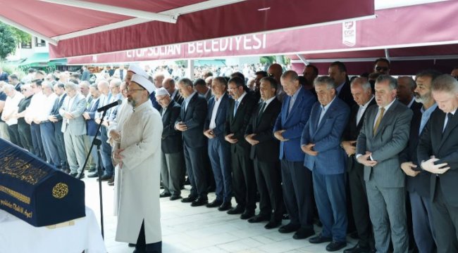 AK Parti Genel Başkan Yardımcısı Hayati Yazıcı'nın anne acısı