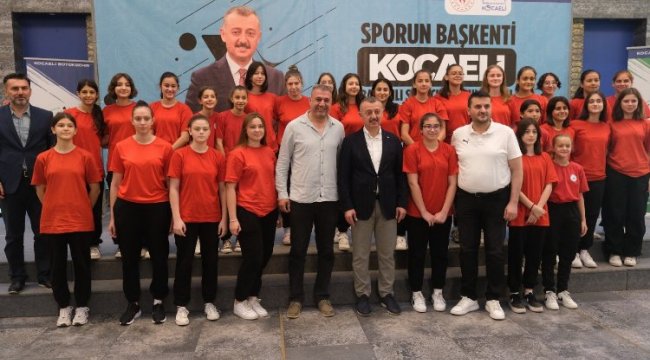 Başarılı sporcular 'Sporun Başkenti'nde buluştu