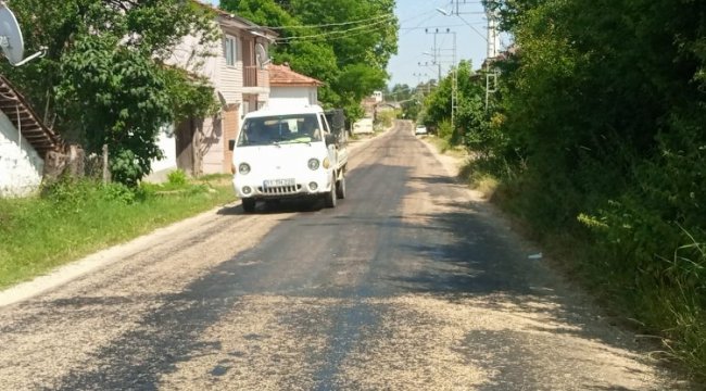 Bilecik’te sıcaktan asfaltlar eridi