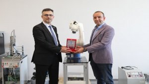 BTÜ'ye önemli robotik hibe