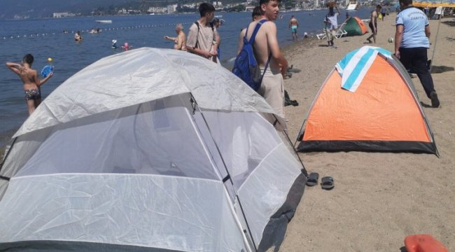 Bursa Büyükşehir Zabıtası'ndan çadır operasyonu