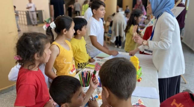 Bursa'da depremzede çocuklara moral