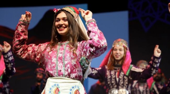 Bursa İnegöl ekibi uluslararası festivale renk kattı