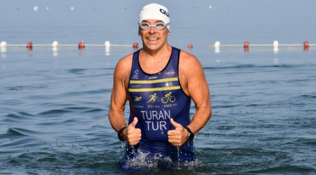 Bursa İznikli yüzücü Guinness'a hazırlanıyor
