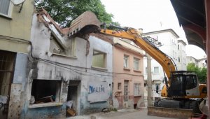 Bursa Osmangazi'de metruklar huzur için yıkılıyor