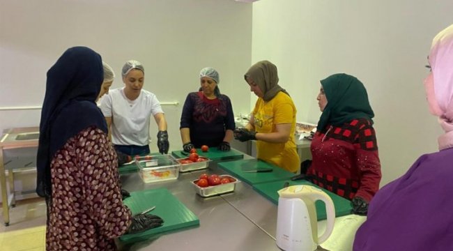 Çiğli'de 'sağlıklı atıştırmalıklar' için eğitimler tamamlandı