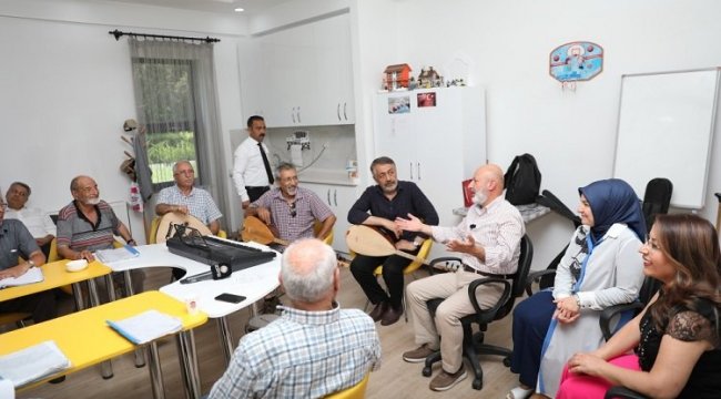 Çolakbayrakdar çifti Uluçınarlarla buluştu