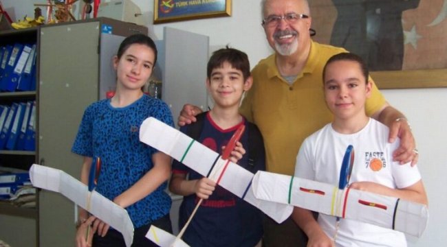 Edirne Keşan'da THK'nın model uçak kurslarına ilgi