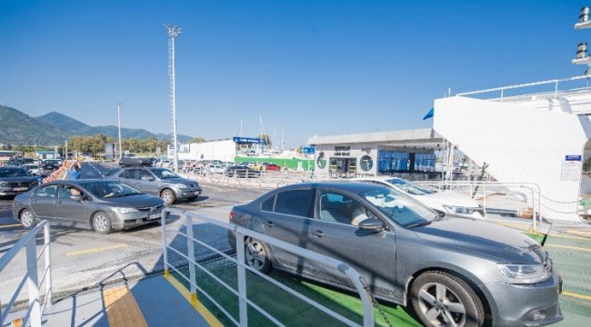 İzmir'de feribot ücretlerine zam