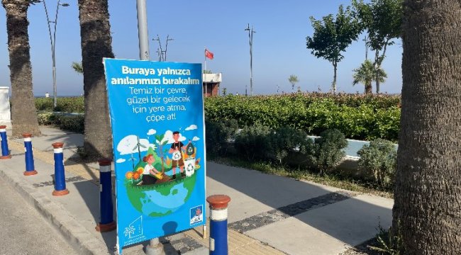 İzmir Narlıdere'de 'temiz çevre' için afişli farkındalık