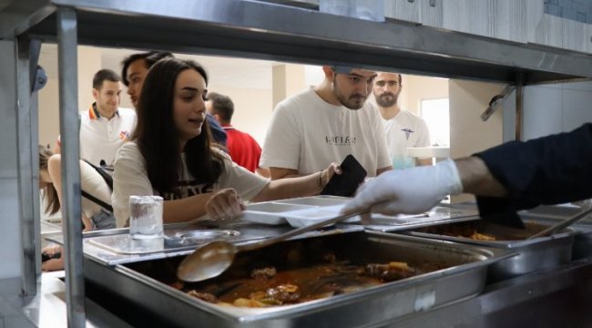 İzmit'te 'Anne Eli' bir dönemi daha kapattı