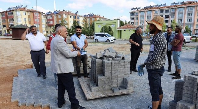 Kayseri Yahyalı yollarında parke çalışması