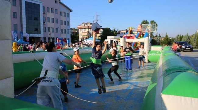 Kocaeli'nin sokaklarında şenlik var