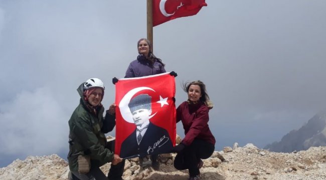 Manisalı dağcılardan bayramda iki tırmanış
