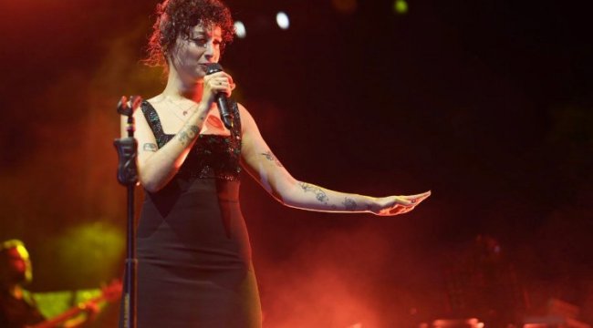 Melike Şahin Milas’ta hayranlarıyla buluştu