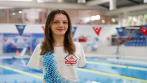 Milli sporcumuz Sümeyye'ye sponsor desteği