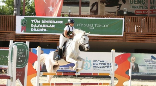 Minik binicilerin kalbi Kocaeli'de attı