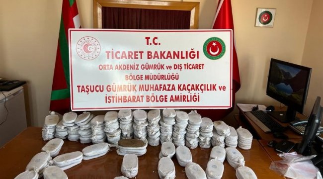 Taşucu Limanı’nda eş zamanlı uyuşturucu operasyon