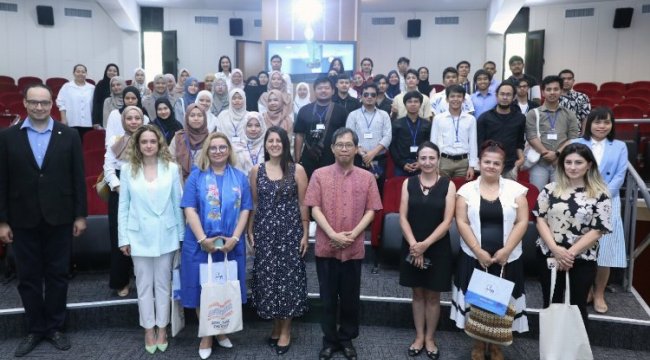 Taylandlı öğrenciler Dokuz Eylül'de buluştu