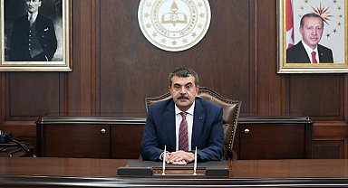 Bakan Tekin'den okullara 'geleneksel' talimat!