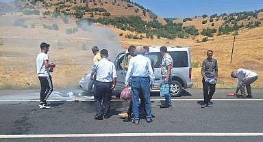 Bingöl'de araç alev almaktan kurtarıldı