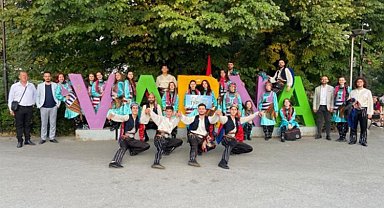 Bursa İnegöl'ün Halk Dansları Topluluğu turnede