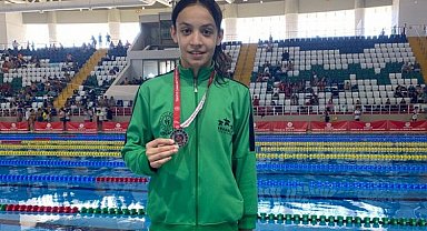 Çayırovalı sporcular yüzmede madalyaları topladı