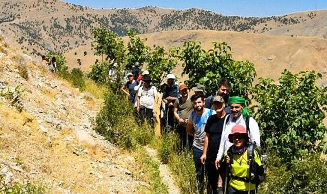 Doğaseverlerden Sason yaylasına yürüyüş