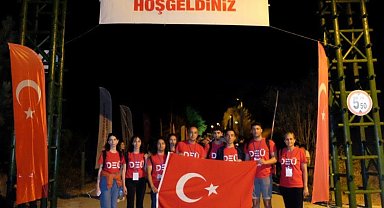 Dokuz Eylül Zafer Yürüyüşü için Afyon Kocatepe'de