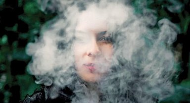 Elektronik sigara kullanımı ortaokul çağına düştü!