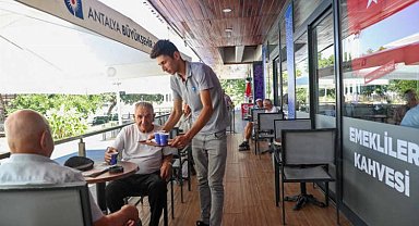 Emekliler Kahvesi emeklilere nefes aldırıyor